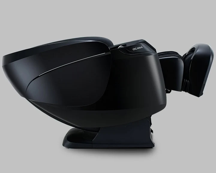Ogawa Active XL DUO in fully reclined zero gravity position showing wall clearance
